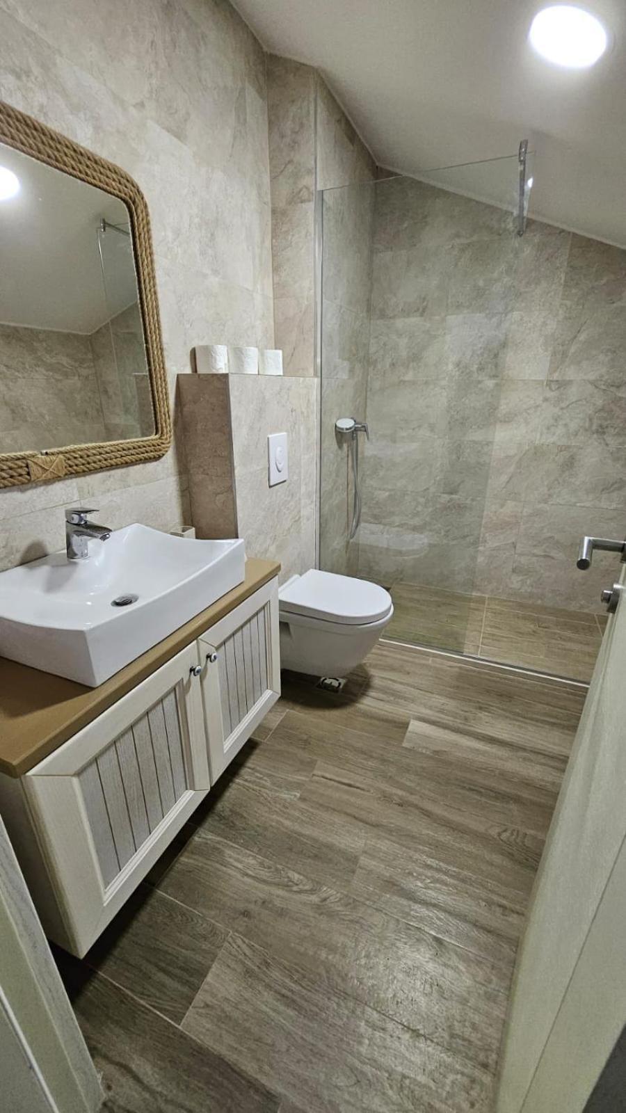 Doria Apartment